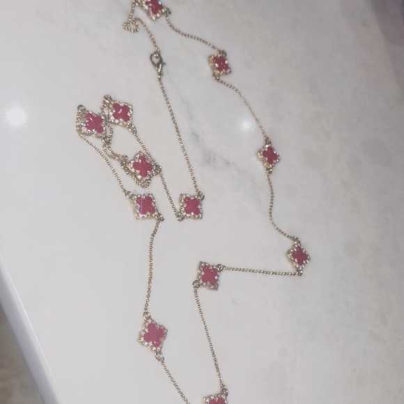 Neiman Marcus Swarovski look of van cleef 30inch red yellow gold 18k rhod plated - Picture 5 of 7